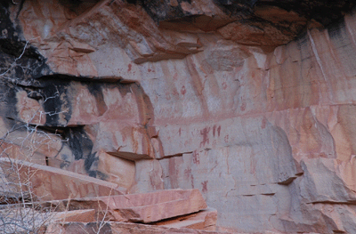 Indian petroglyphs along Bright Angel Trail