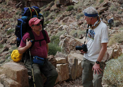 Stopping to chat about hiking the canyon