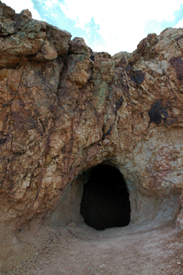 An old mine shaft on Horseshoe Mesa