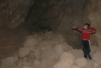Matthew 'discovers' a new cave chamber