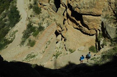Descending the Chimney on South Kaibab