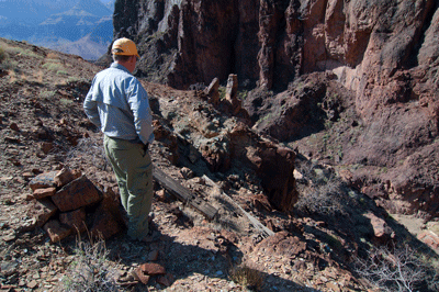Dennis overlooks an abandoned mine in Basalt Canyon