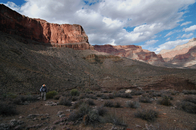 Hiking across the Tonto below Tower of Set